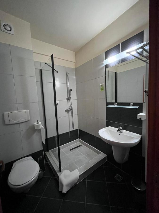 קלוז'-נאפוקה Hotel Seven מראה חיצוני תמונה