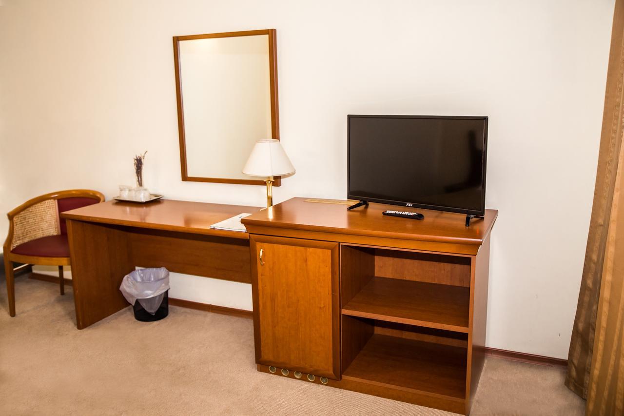 קלוז'-נאפוקה Hotel Seven מראה חיצוני תמונה