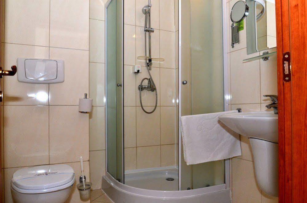קלוז'-נאפוקה Hotel Seven מראה חיצוני תמונה