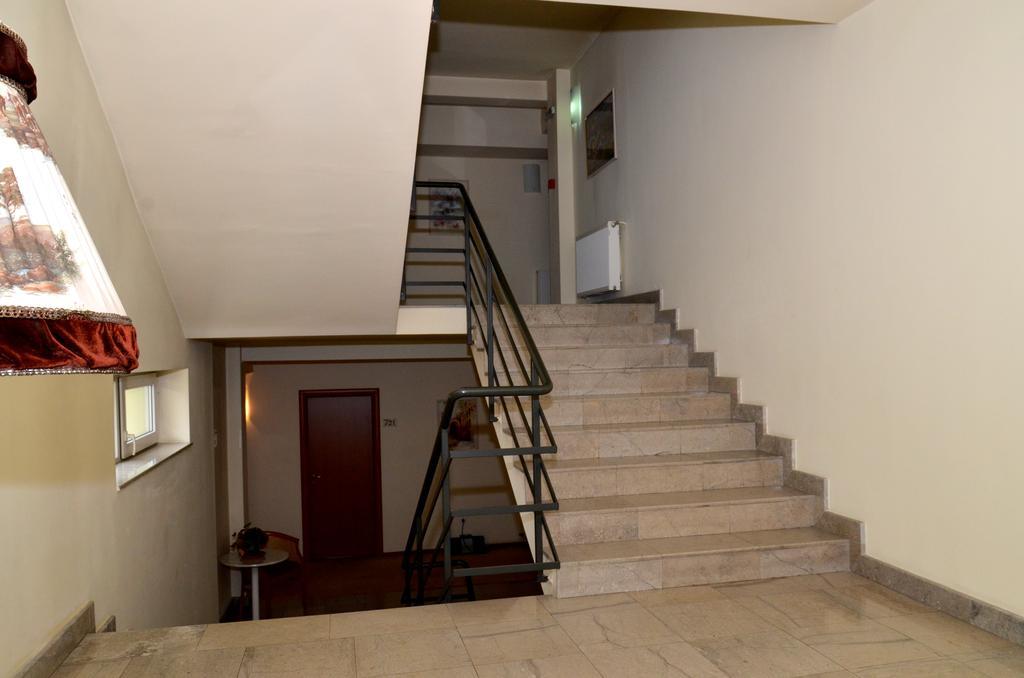 קלוז'-נאפוקה Hotel Seven מראה חיצוני תמונה